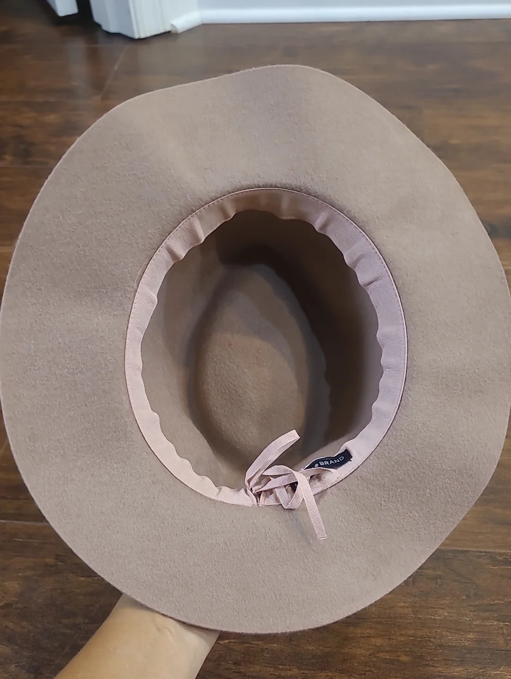 Lucky Brand Wide-Brim Wool Felt Women's Hat in Beige with Ribbon